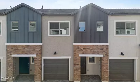 2823 W Eagle Talon Rd, Phoenix, AZ 85085