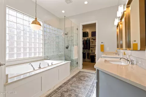 Bath - 2443 E Ficus Way, Gilbert, AZ 85298 photo 1 of 6