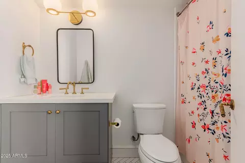 Bath - 3153 S Penrose Ct, Gilbert, AZ 85295 photo 10 of 10