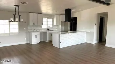 2853 E Marco Polo Rd, Phoenix, AZ 85050 photo 16