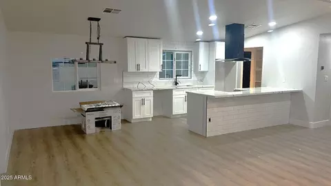 2853 E Marco Polo Rd, Phoenix, AZ 85050 photo 15
