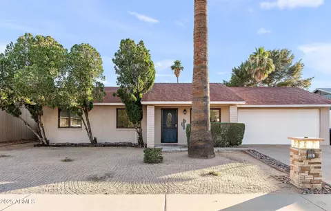 3557 E Helena Dr, Phoenix, AZ 85032 photo 3
