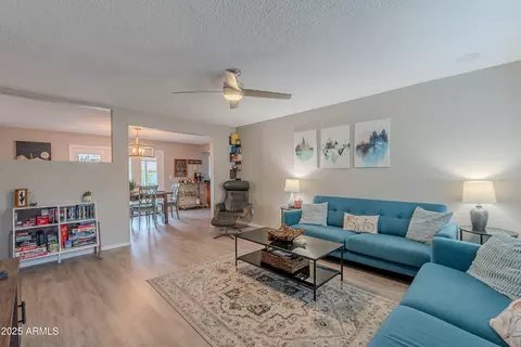 3557 E Helena Dr, Phoenix, AZ 85032 photo 4