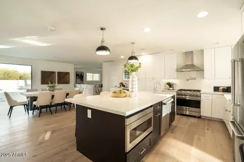 4131 E San Miguel Ave, Phoenix, AZ 85018 photo 7