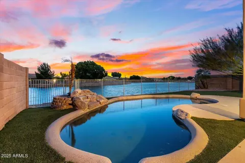 10816 W Palm Ln, Avondale, AZ 85392