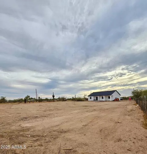 2133 N Valley Dr, Apache Junction, AZ 85120 photo 3