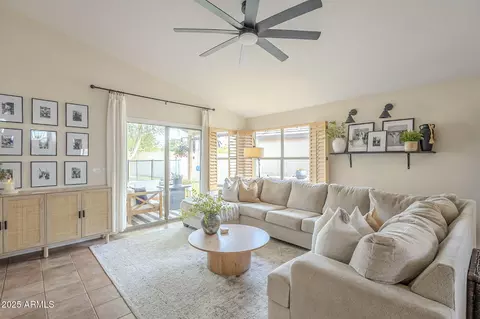 486 E Devon Dr, Gilbert, AZ 85296 photo 8