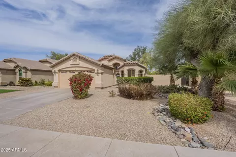 486 E Devon Dr, Gilbert, AZ 85296 photo 4