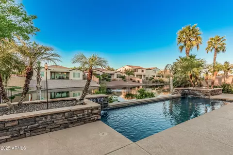 612 E Riviera Dr, Chandler, AZ 85249