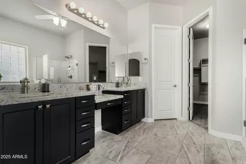 872 E Rawhide Ct, Gilbert, AZ 85296 photo 17