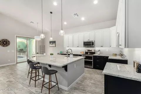 872 E Rawhide Ct, Gilbert, AZ 85296 photo 8