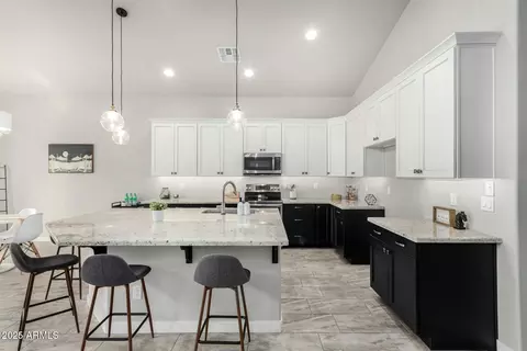872 E Rawhide Ct, Gilbert, AZ 85296 photo 9