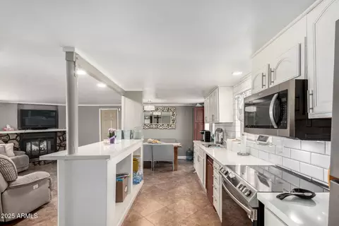 2939 E Paradise Ln, Phoenix, AZ 85032 photo 12
