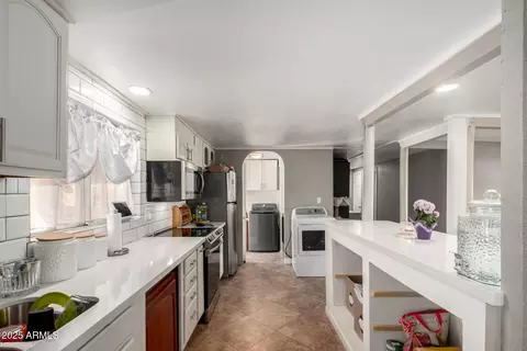 2939 E Paradise Ln, Phoenix, AZ 85032 photo 11