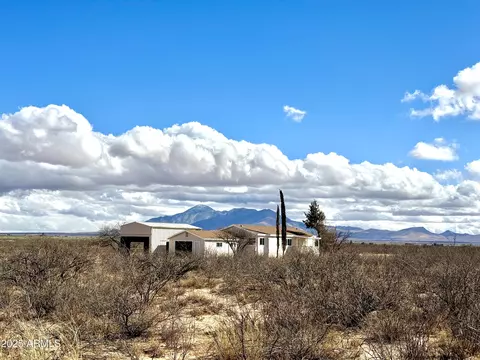 7939 S Palominas Rd, Hereford, AZ 85615