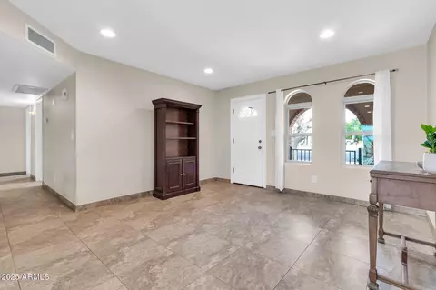 902 S S Spur, Mesa, AZ 85204 photo 5