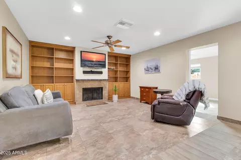 902 S S Spur, Mesa, AZ 85204 photo 7