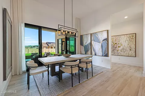 Dining - 610 E Woburn Ln, Phoenix, AZ 85085 photo 2 of 3