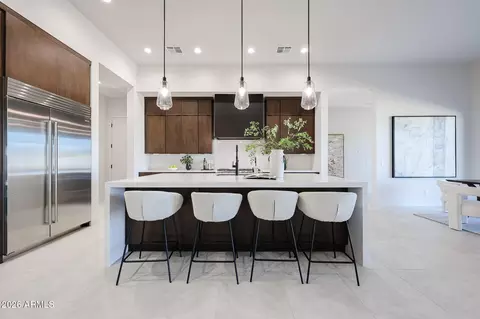 1940 E Creek Canyon Rd, Phoenix, AZ 85086