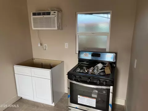 3239 E Van Buren St, Phoenix, AZ 85008 photo 9