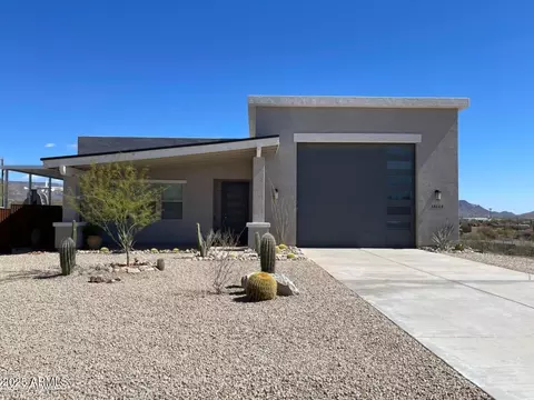 48123 N 17th Ln, New River, AZ 85087