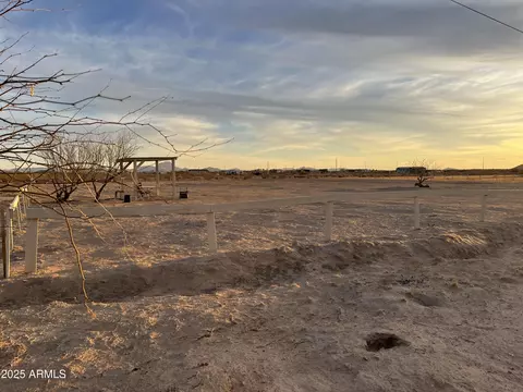 352 W South Mountain Ave #140, Tonopah, AZ 85354