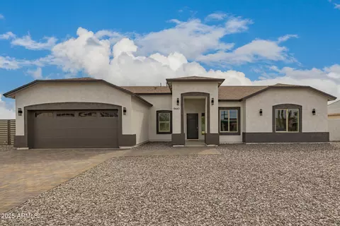 9445 W Madero Dr, Arizona City, AZ 85123
