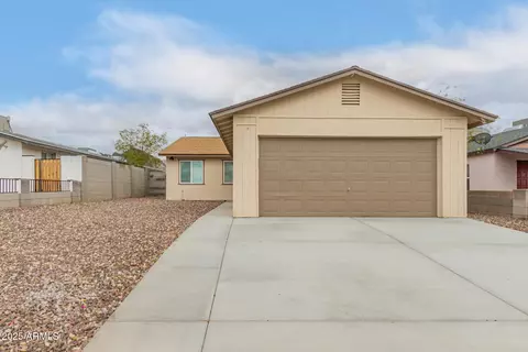 9105 N 13th St, Phoenix, AZ 85020