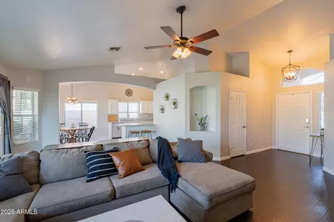 Entry Way - 1550 E Park Ave, Gilbert, AZ 85234 photo 1 of 2