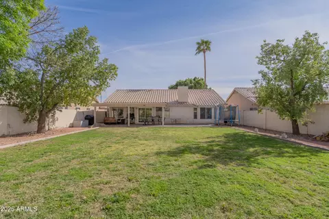Exterior - 1550 E Park Ave, Gilbert, AZ 85234 photo 4 of 6