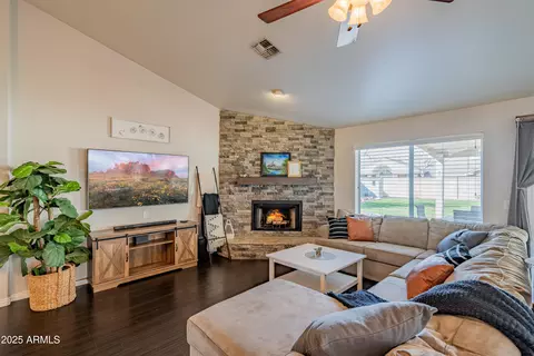Living - 1550 E Park Ave, Gilbert, AZ 85234 photo 1 of 3