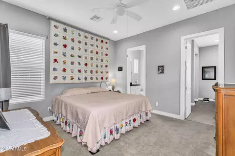 Bedroom - 2854 E Cashman Dr, Phoenix, AZ 85050 photo 4 of 4