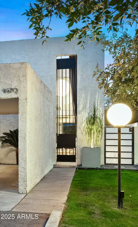 Exterior - 4670 N 40th St, Phoenix, AZ 85018 photo 7 of 7
