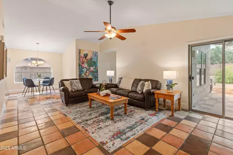 4728 E Swilling Rd, Phoenix, AZ 85050 photo 4