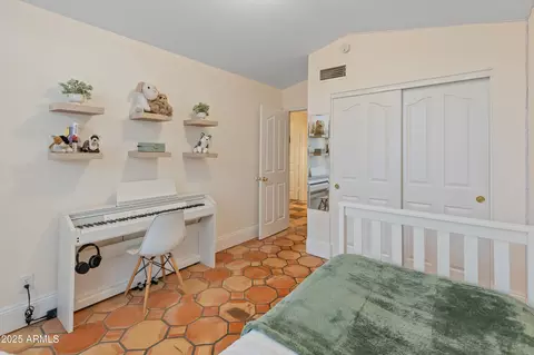 4728 E Swilling Rd, Phoenix, AZ 85050 photo 22
