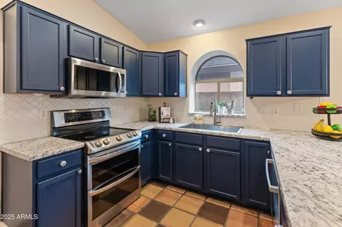 4728 E Swilling Rd, Phoenix, AZ 85050 photo 11