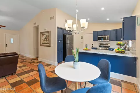 4728 E Swilling Rd, Phoenix, AZ 85050 photo 8