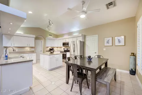 866 N N Frst, Mesa, AZ 85203 photo 14