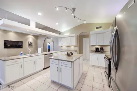 866 N N Frst, Mesa, AZ 85203 photo 8