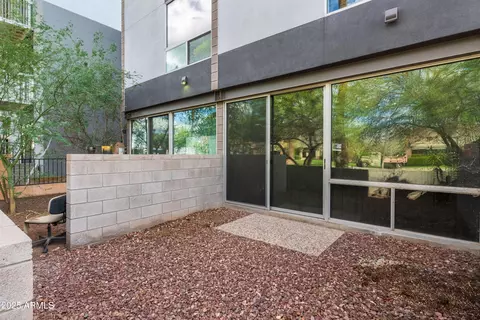 525 E Willetta St #2, Phoenix, AZ 85004