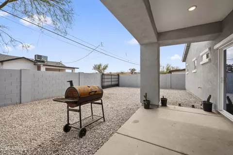 4835 S 35th Dr, Phoenix, AZ 85041 photo 22