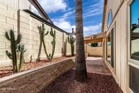 Exterior - 448 E Wescott Dr, Phoenix, AZ 85024 photo 8 of 8