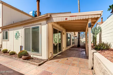 Exterior - 448 E Wescott Dr, Phoenix, AZ 85024 photo 6 of 8