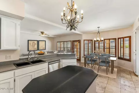 1327 E Le Marche Ave, Phoenix, AZ 85022 photo 9