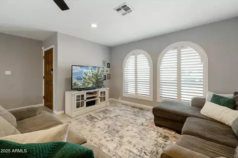 2405 E Balboa Dr, Tempe, AZ 85282 photo 3