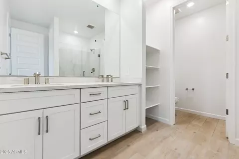 Entry Way - 1127 E Mcneil St, Phoenix, AZ 85042 photo 5 of 5