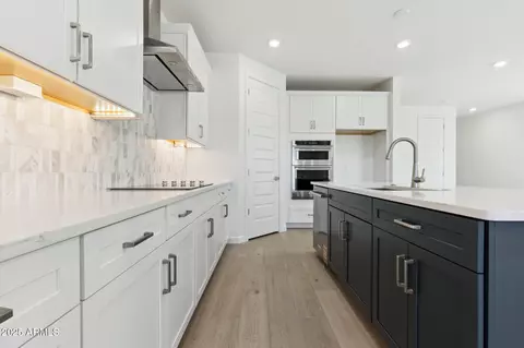 Kitchen - 1127 E Mcneil St, Phoenix, AZ 85042 photo 1 of 2