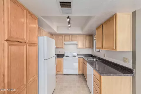8155 E Roosevelt St #204, Scottsdale, AZ 85257
