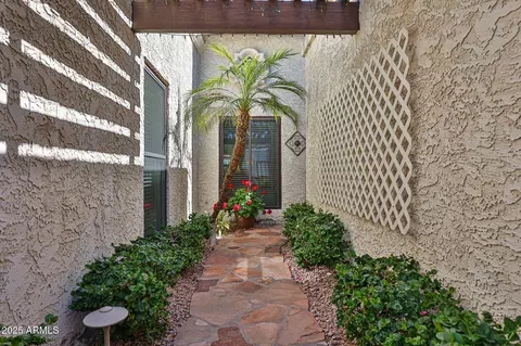 Exterior - 4708 Euclid Ave, Phoenix, AZ 85044 photo 5 of 12