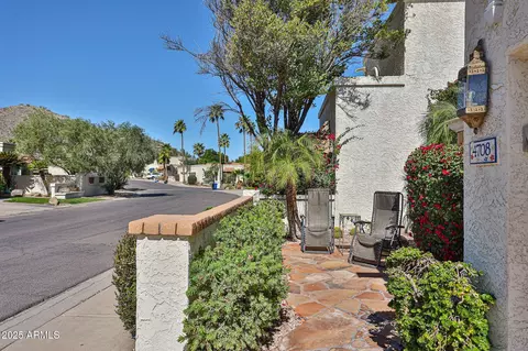 Exterior - 4708 Euclid Ave, Phoenix, AZ 85044 photo 2 of 12